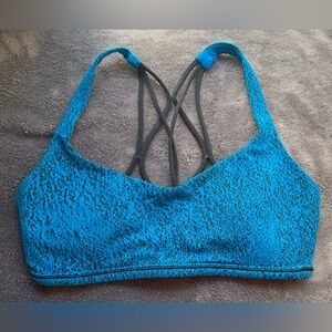 Lululemon Size 6 Strappy Sports Bra